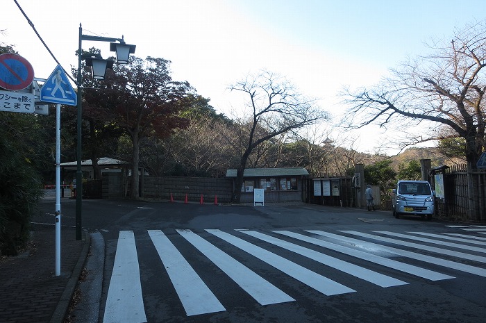 三渓園入口