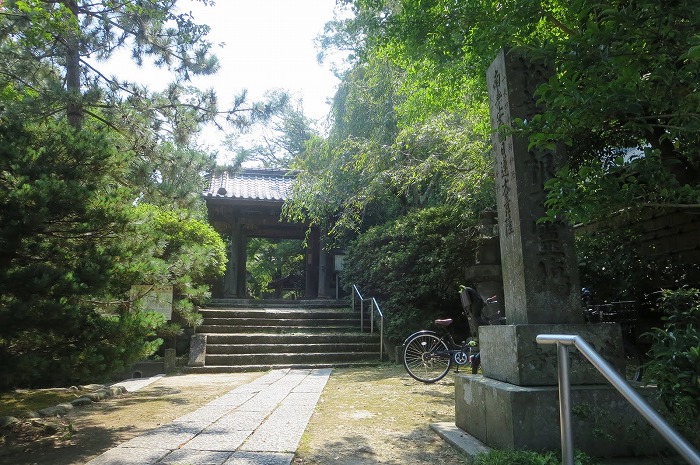 安国論寺を訪問｜日蓮ゆかりの地と南面窟・見どころ・アクセスを解説